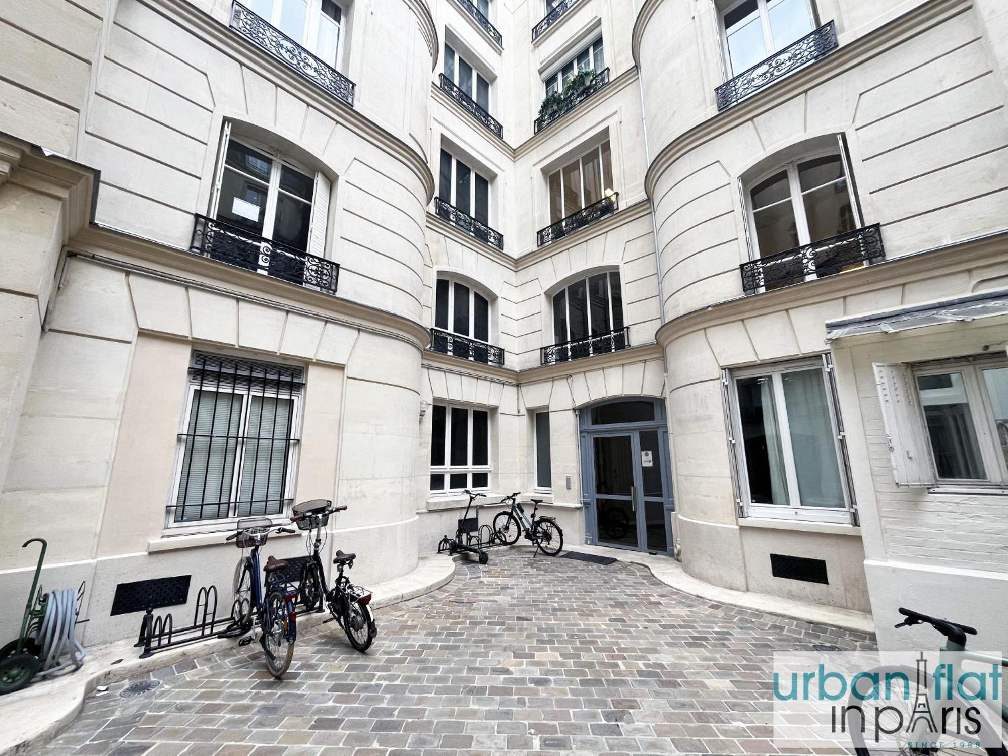 90 - Karl Lagerfeld Lafayette Apartment Paris Exterior photo