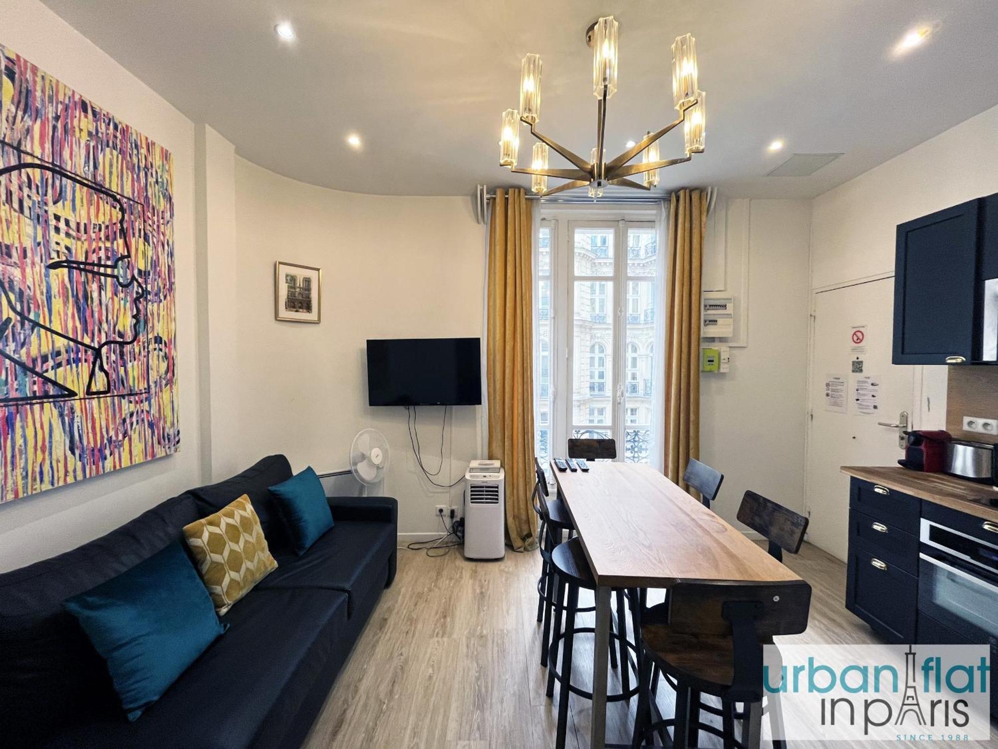 90 - Karl Lagerfeld Lafayette Apartment Paris Exterior photo